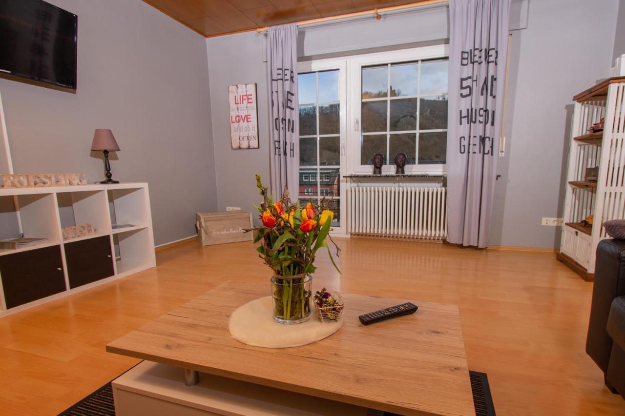 Kröv Ferienwohnung Weingut Kdm מראה חיצוני תמונה